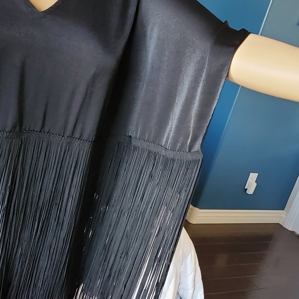 BCBG MAXAZRIA Black Fringe Top/Poncho SZ Xsm NWT - Picture 10 of 14